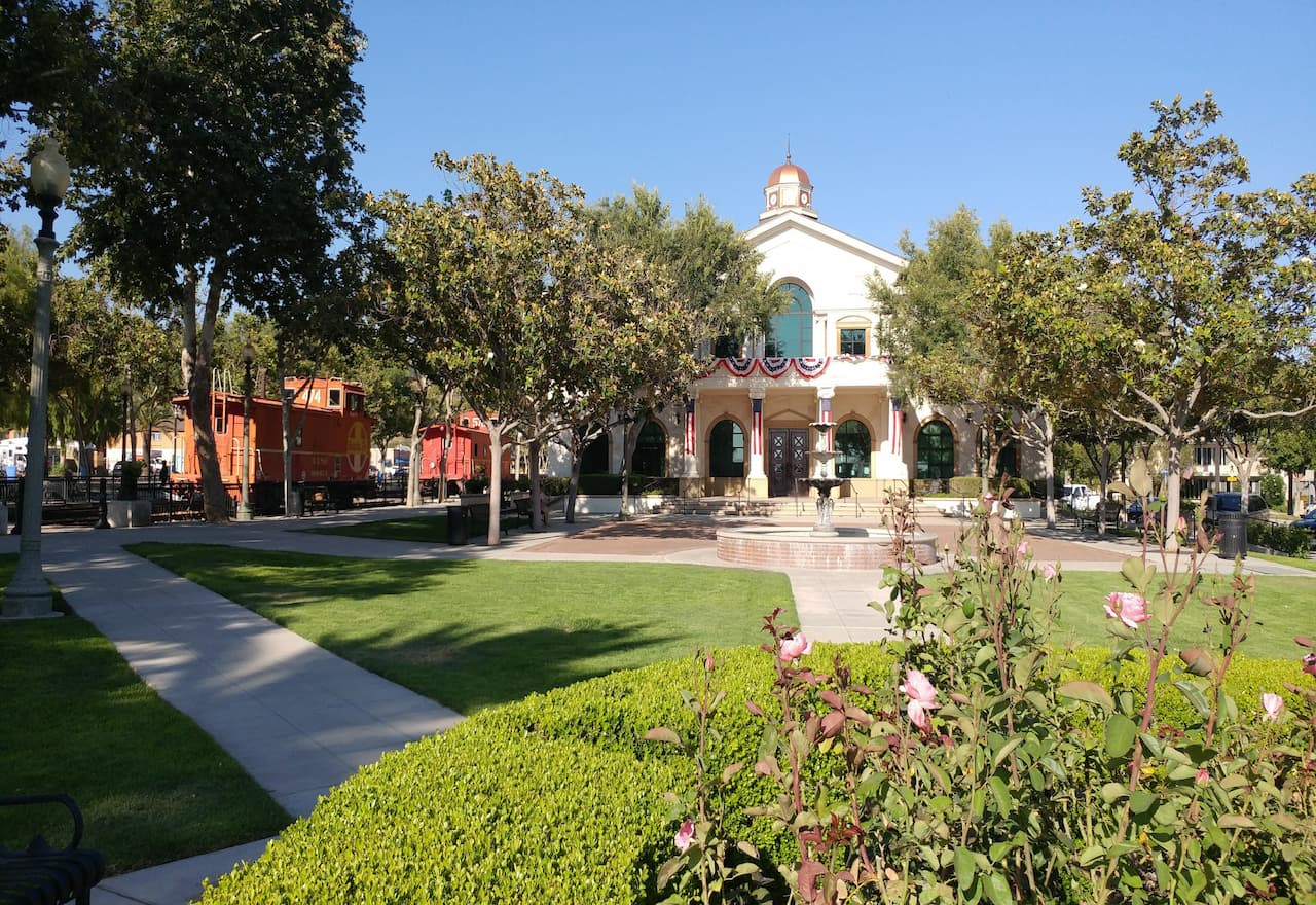 Thumbnail-For-Fillmore-City Hall-By-Project-Foodbox