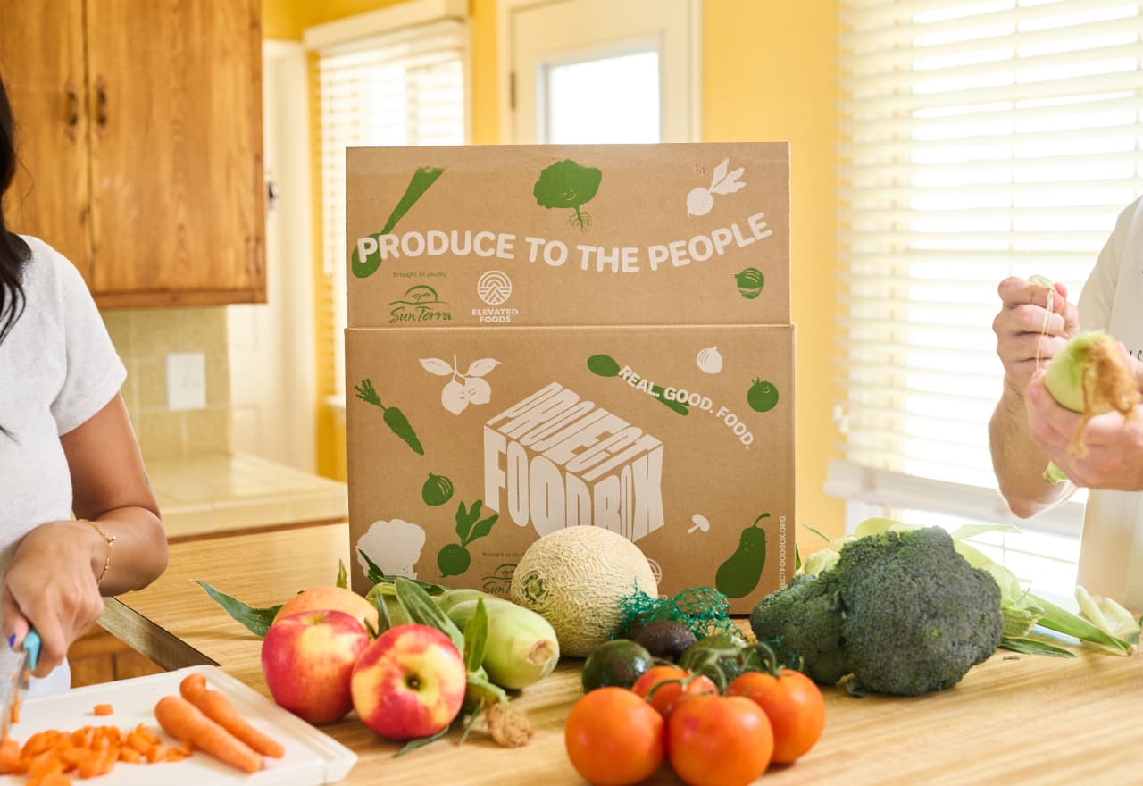 Project FoodBox delivery of produce